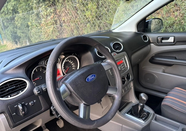 Ford Focus cena 15900 przebieg: 189212, rok produkcji 2008 z Grudziądz małe 254